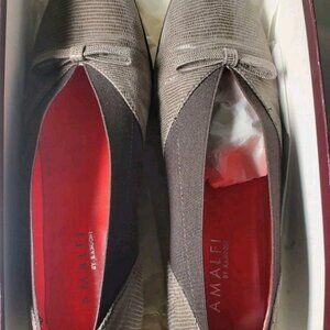 Amalfi by Rangoni Minitejus Gray Patent Lizard Flats Red Lined Italy 8.5 M